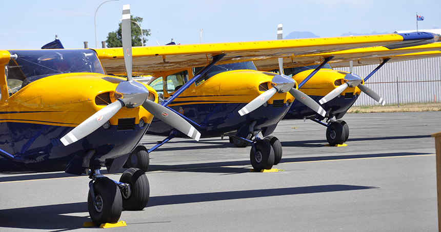 3 tow planes in a row